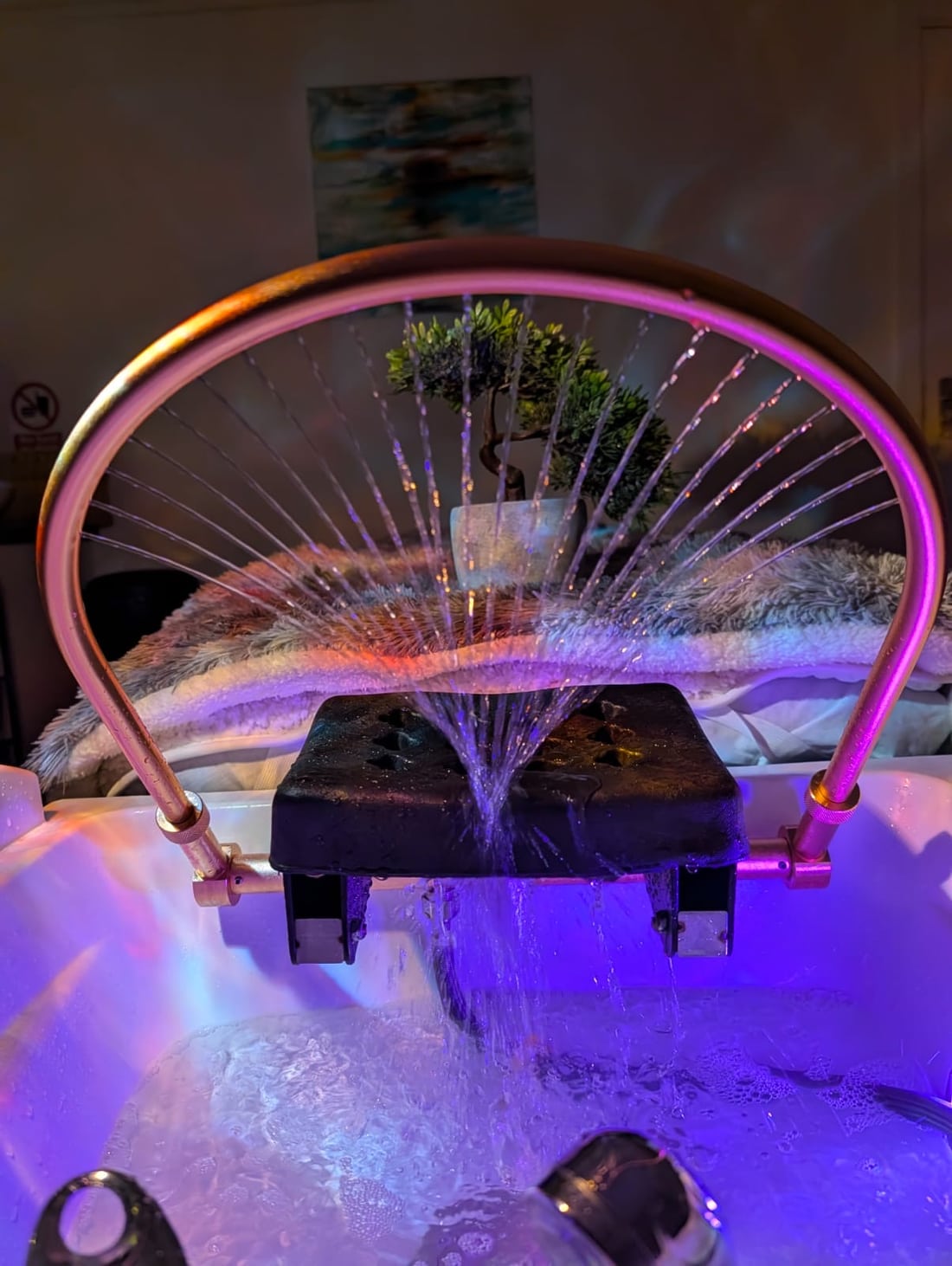 The water halo in Little Ritual's softly lit head spa room